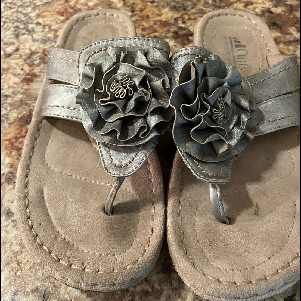Cliffs Sandals - Picture 2 of 4